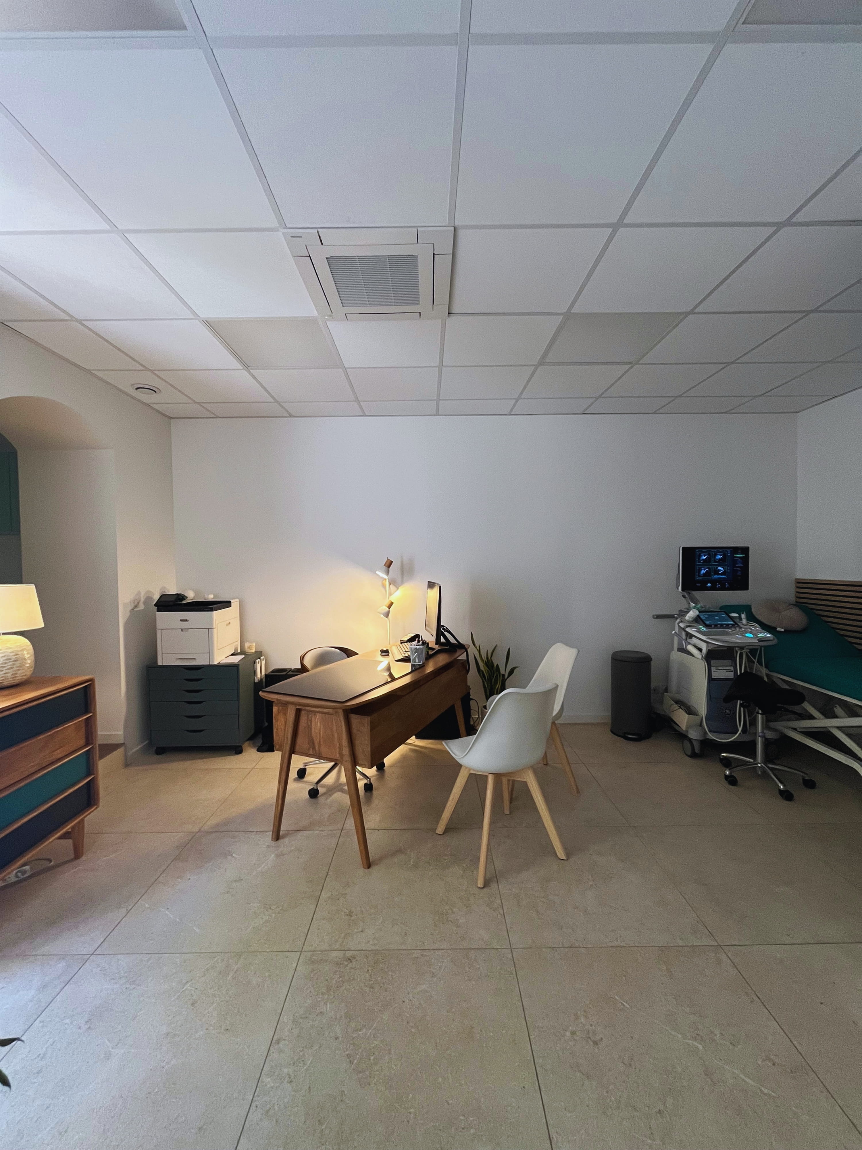 Cabinet d'échographie Espace Ekhô équipé pour les examens spécifiques